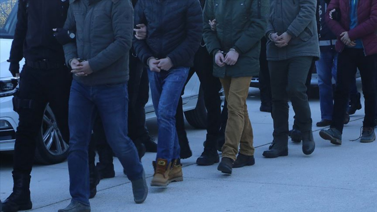 Deniz Kuvvetleri'nde mahrem imam operasyonu!