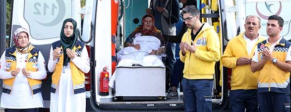 Şehit düşen evladını böyle uğurladı...