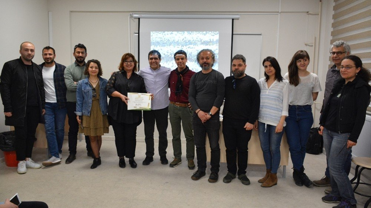Düzce'de Cebrail Ötgün "Sanatçı kendi özgür alanını oluşturmalıdır"