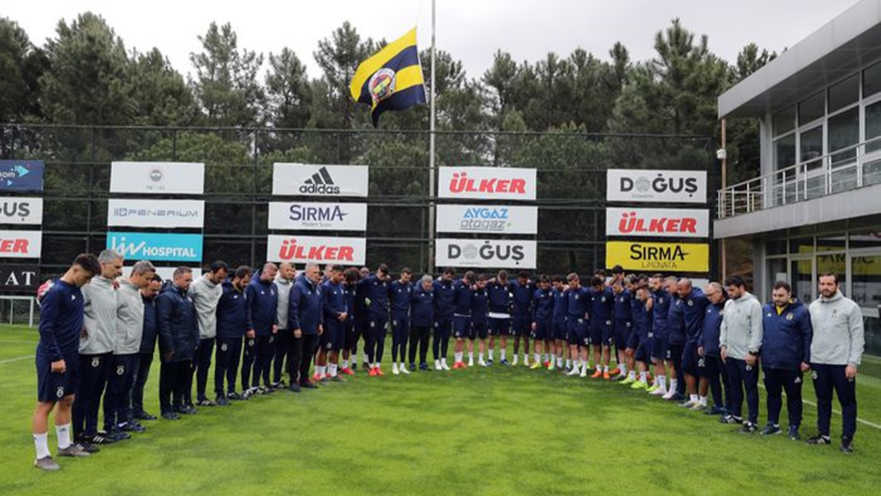 Can Bartu Tesislerinde saygı duruşu!