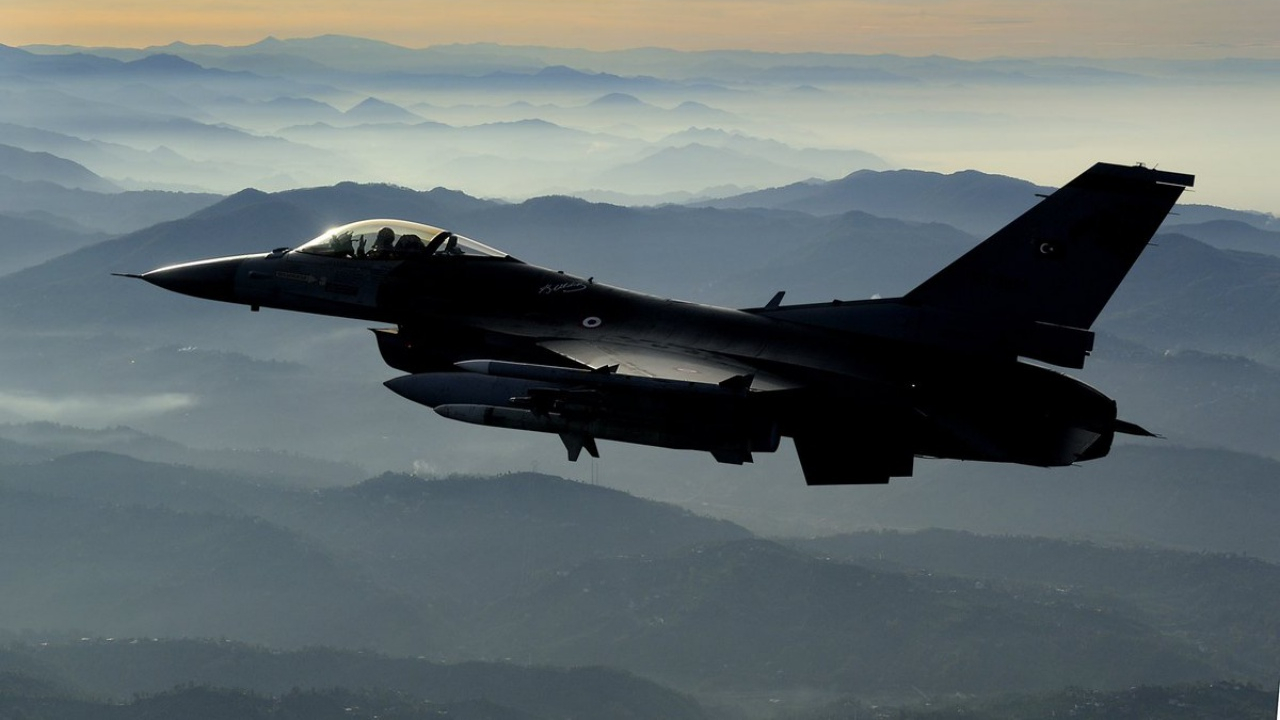 F-16'lar sınır ötesinde vurdu!