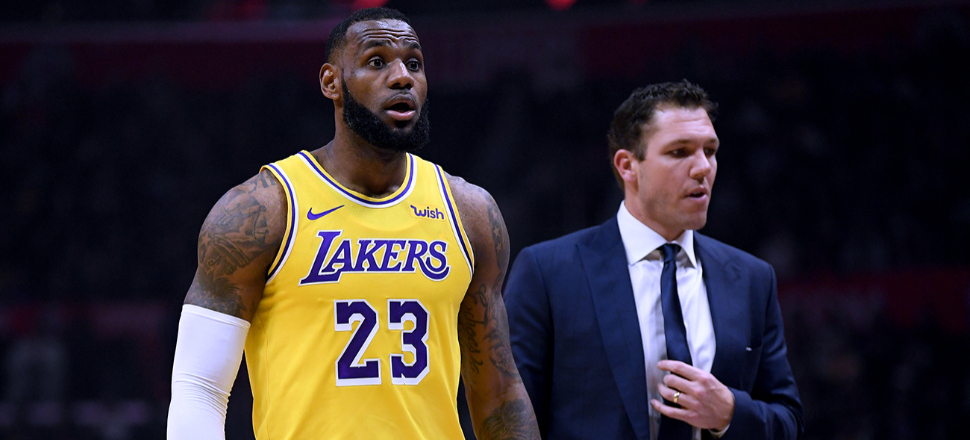 Lakers'ta Luke Walton dönemi sona erdi!