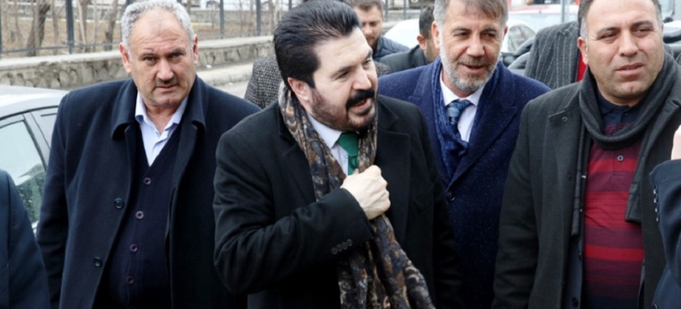 Savcı Sayan Ağrı'da ezber bozuyor!