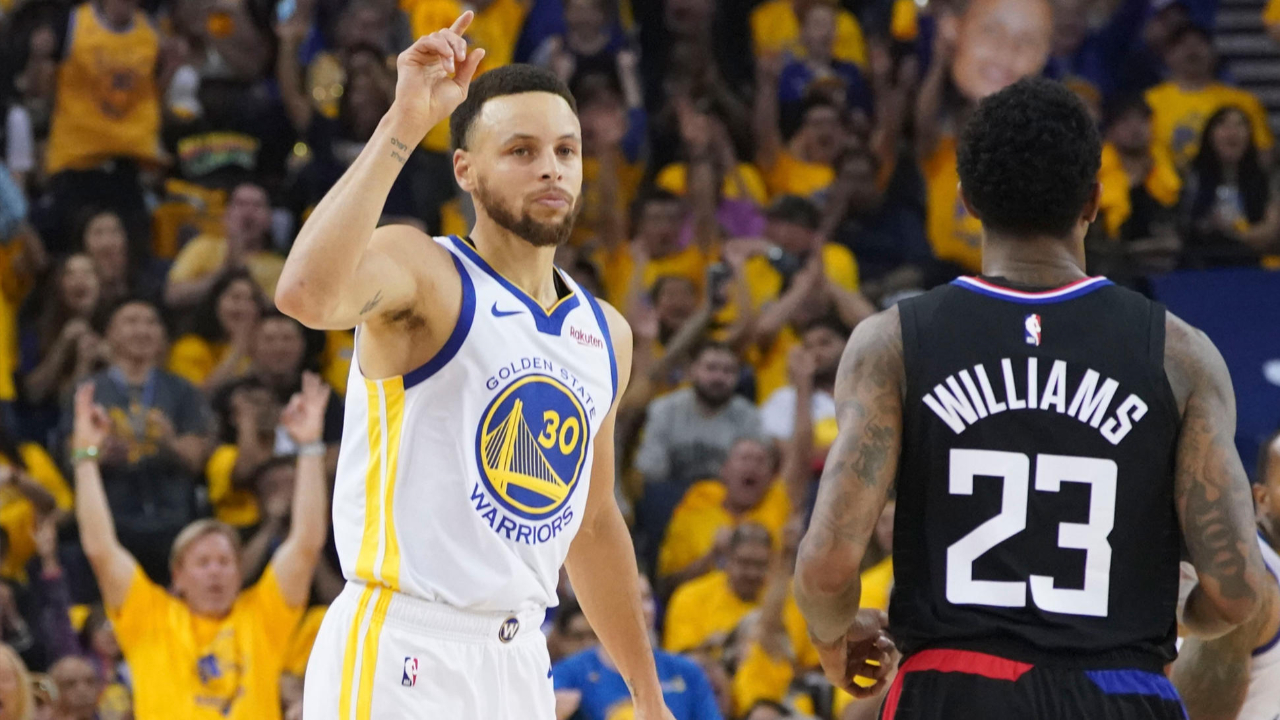 Stephen Curry açılışı rekorla yaptı!