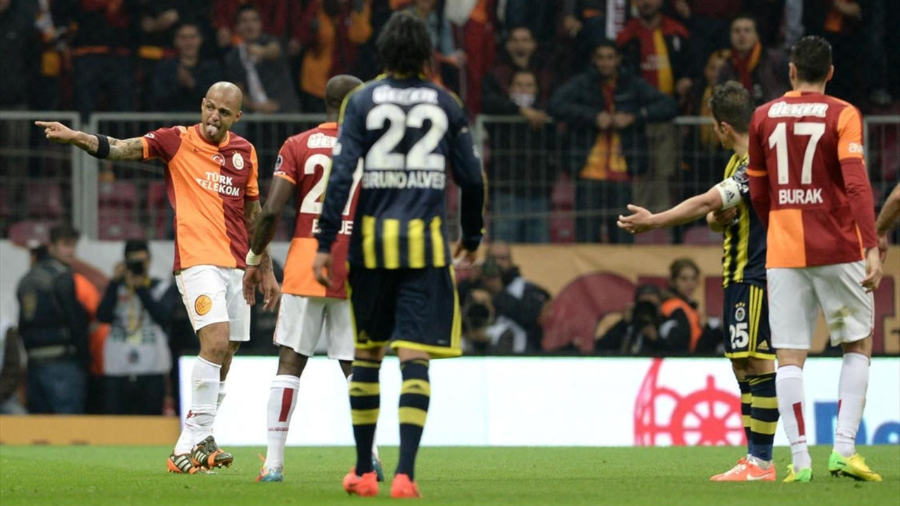 Felipe Melo'dan derbi paylaşımı!