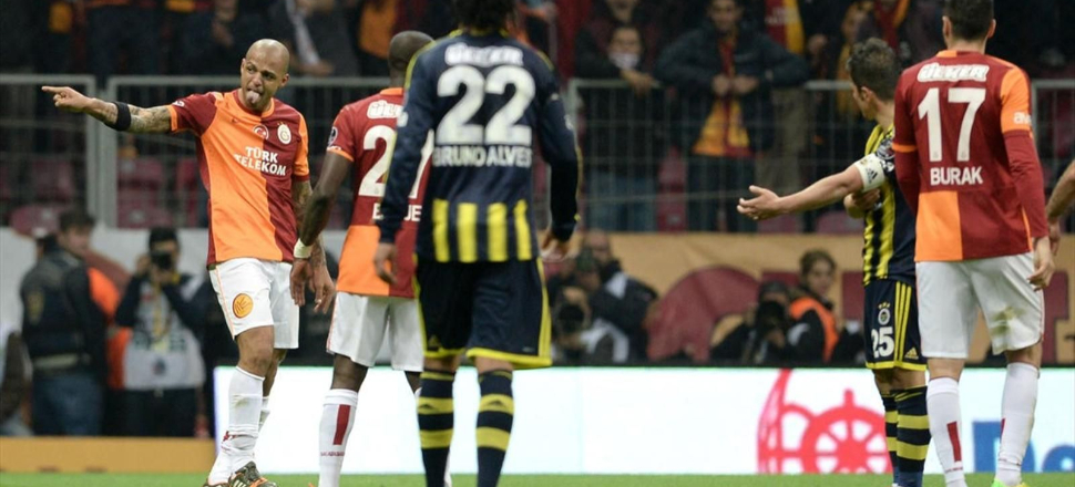 Felipe Melo'dan derbi paylaşımı!