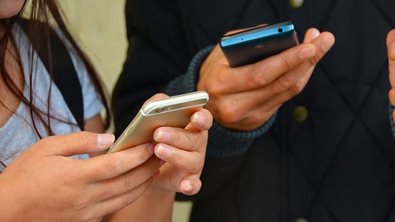 SIM kartlar tarih oluyor, eSIM devri başlıyor!