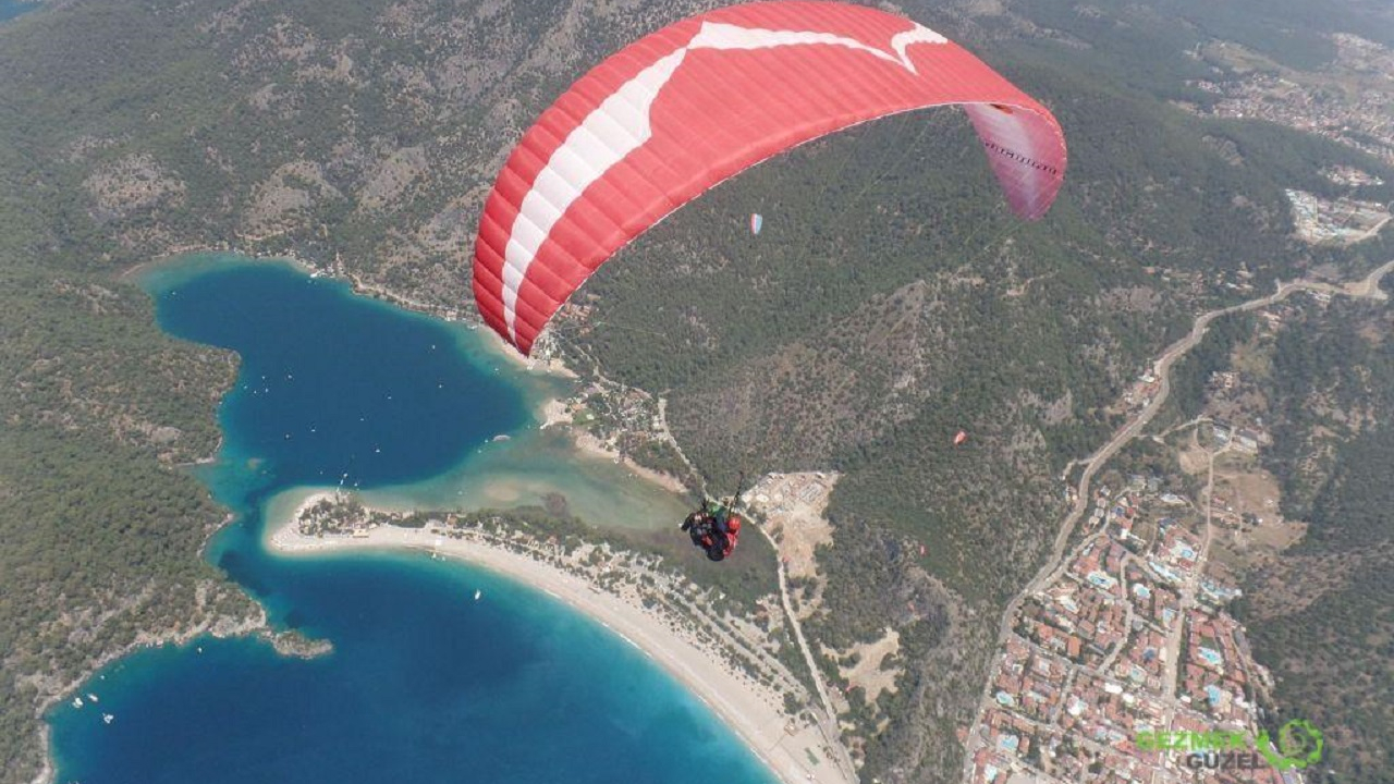 Fethiye'de paraşüt dehşeti!