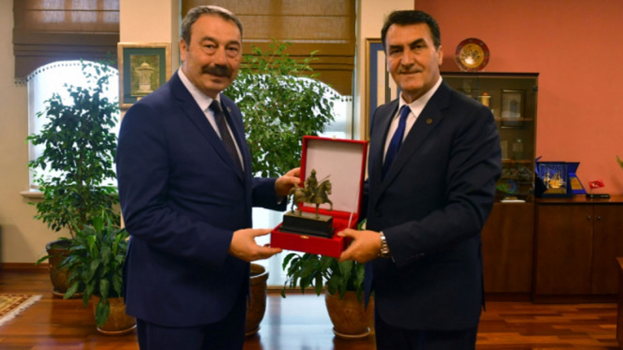 Bursa'da Emniyet Müdürü Osman Ak’tan Dündar’a ziyaret