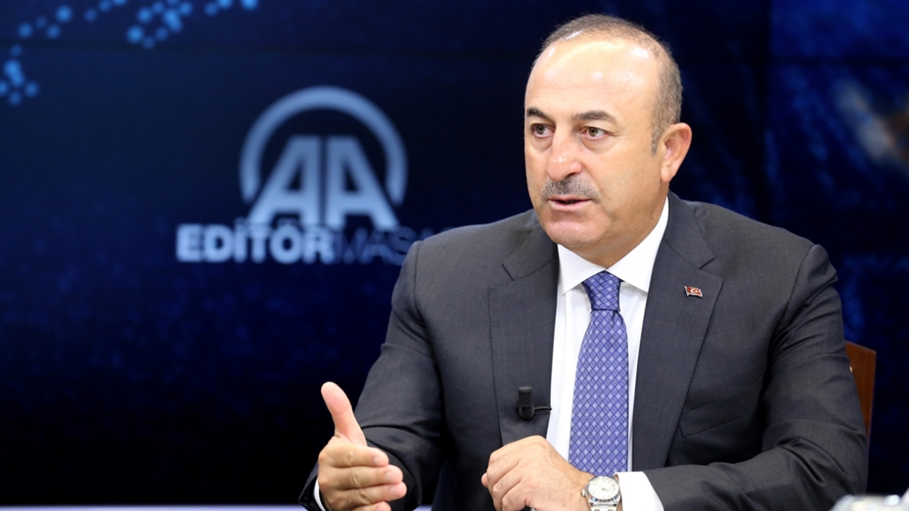 Bakan Çavuşoğlu’dan “Notre Dame” mesajı...