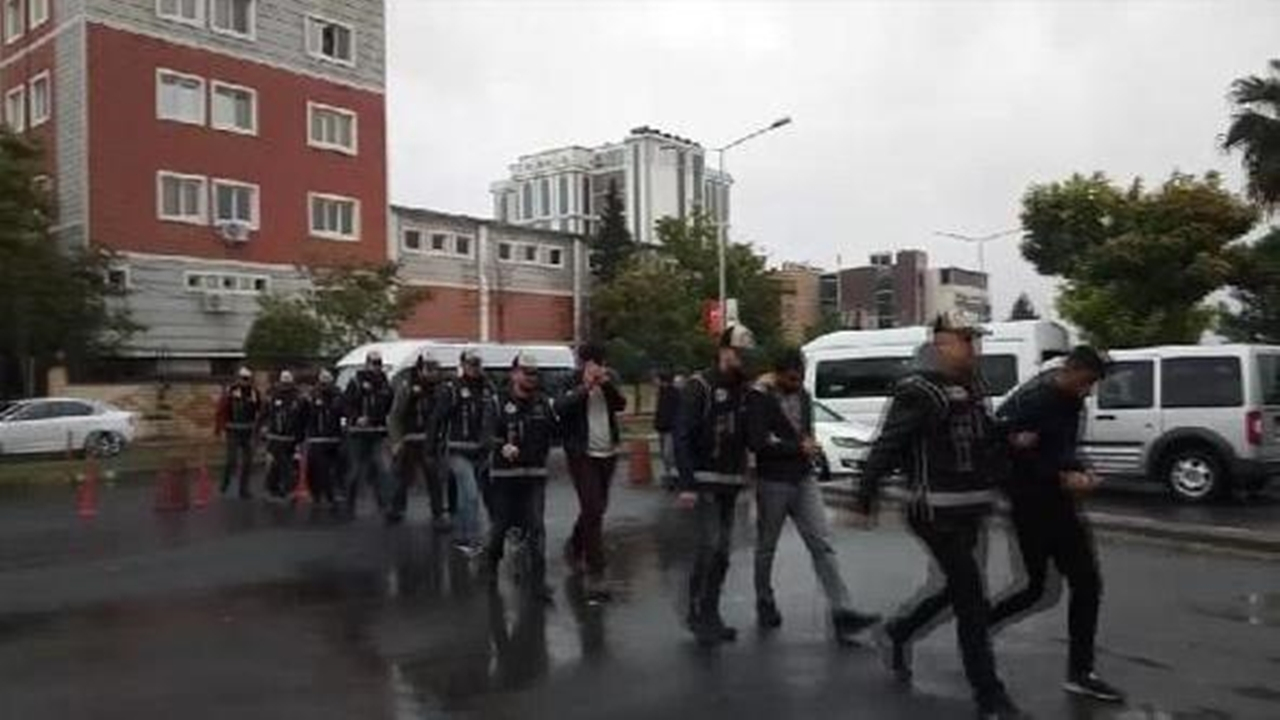 Şanlıurfa’da 'joker' baskını: 24 gözaltı