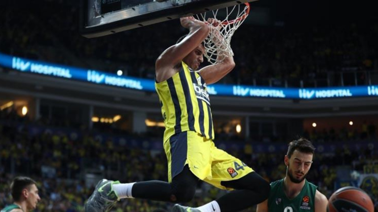 Fenerbahçe Beko açılışı şovla yaptı!