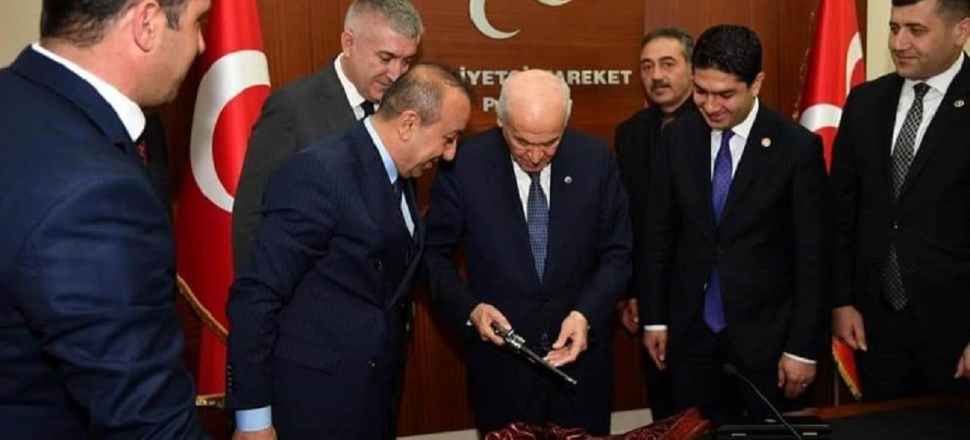MHP lideri Bahçeli'ye özel tabanca!