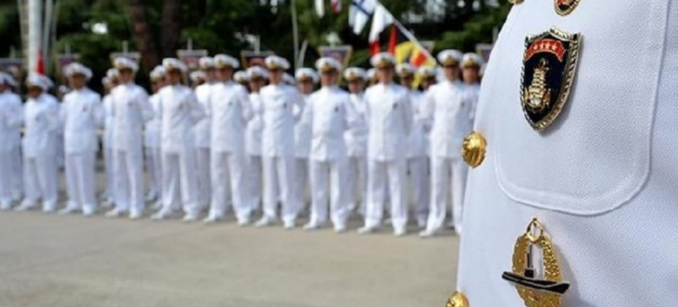 Tamamı aktif görevde 18 denizciye FETÖ operasyonu!