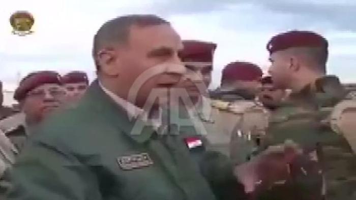 Irak Savunma Bakanı Ubeydi Başika Kampı'nı ziyaret etmiş