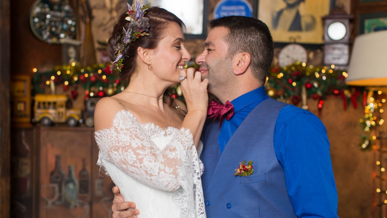 Bülent Şakrak yine romantik yüzünü gösterdi!