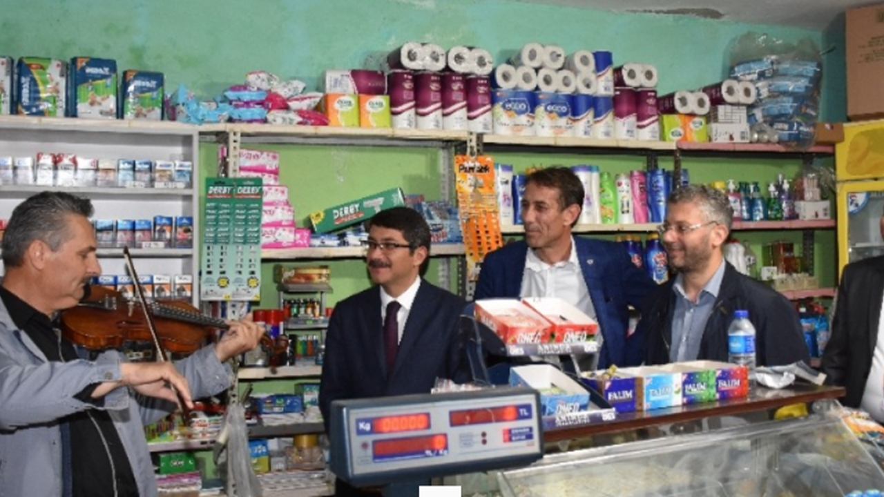 Manisa'da Başkan Ömer Faruk Çelik’ten Yeşilköy’e teşekkür ziyareti