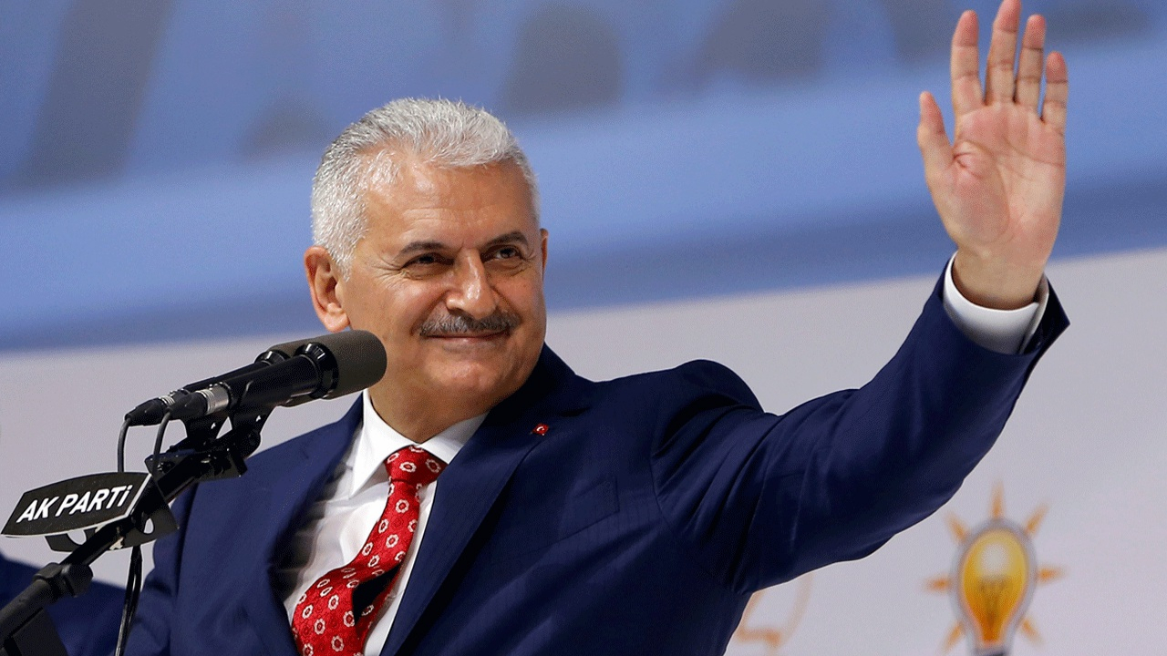 Binali Yıldırım örnek aldığı siyasetçiyi açıkladı!