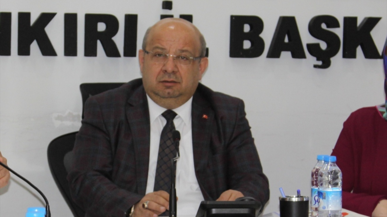 AK Parti'li Celal Kaman istifa etti!