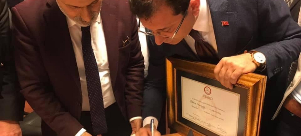Ekrem İmamoğlu mazbatasını aldı!