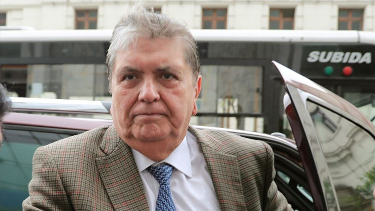 Eski devlet başkanı tutuklanmadan intihar etti...