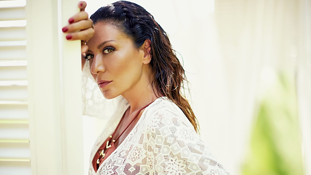 Sibel Tüzün'e iki gün konuşma yasağı!