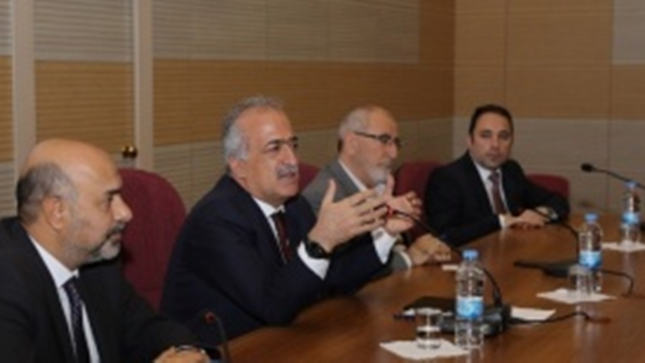 Erzurum'da Rektör Ömer Çomaklı’dan Hukuk Fakültesine ziyaret