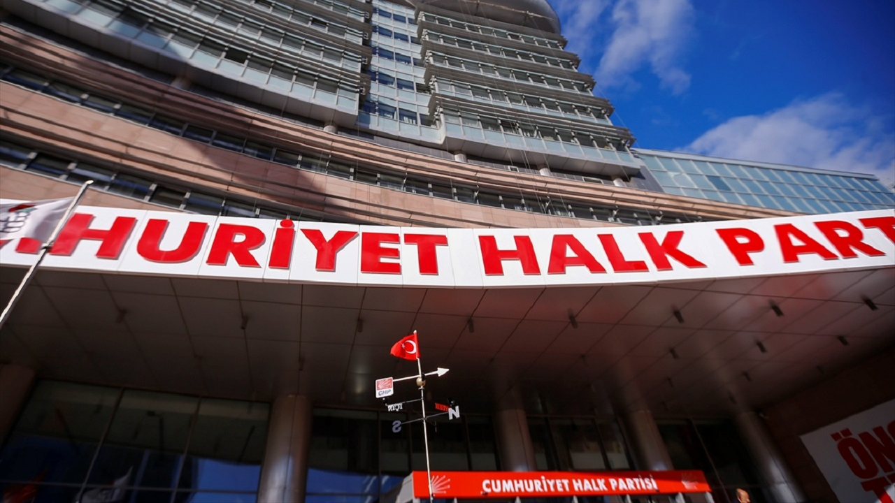 CHP'li yeni başkanlardan, CHP'lilere isyan!