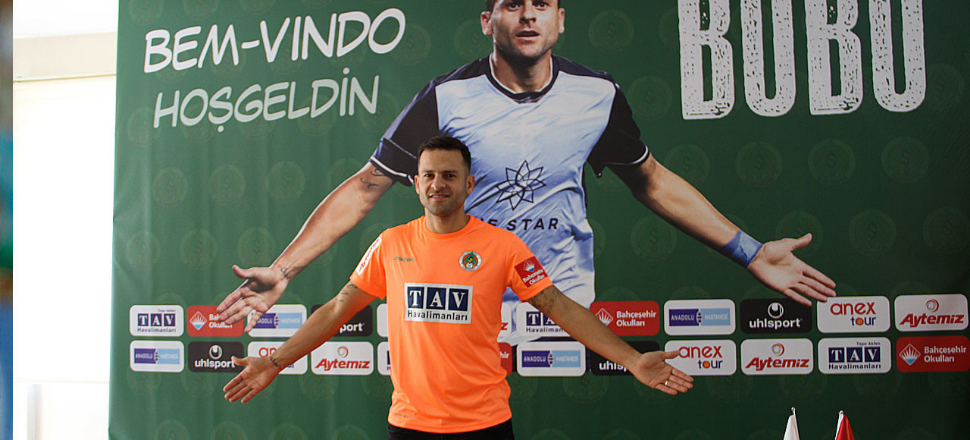 Bobo alacakları için FIFA'ya gitti!