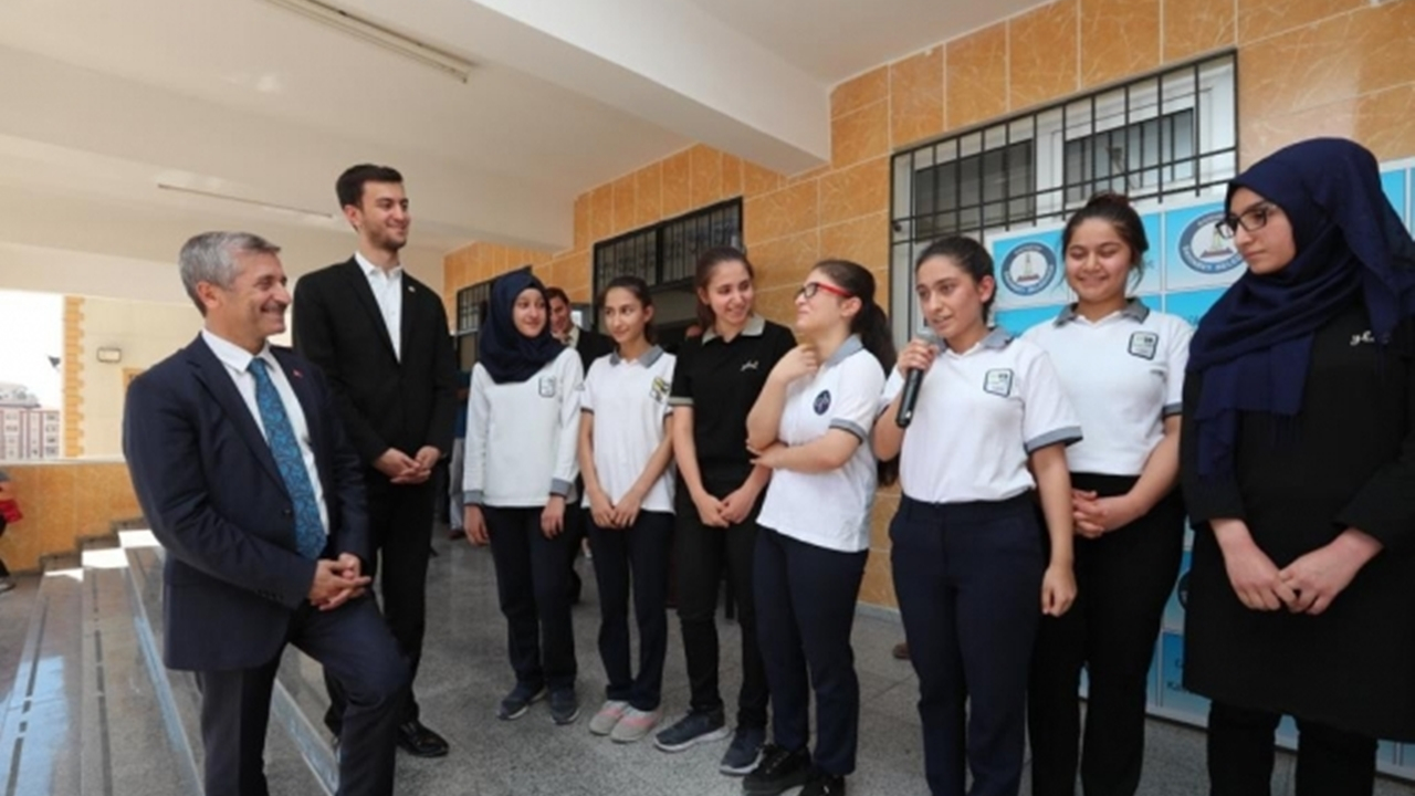 Gaziantep'te Başkan Mehmet Tahmazoğlu, gençlerle buluştu