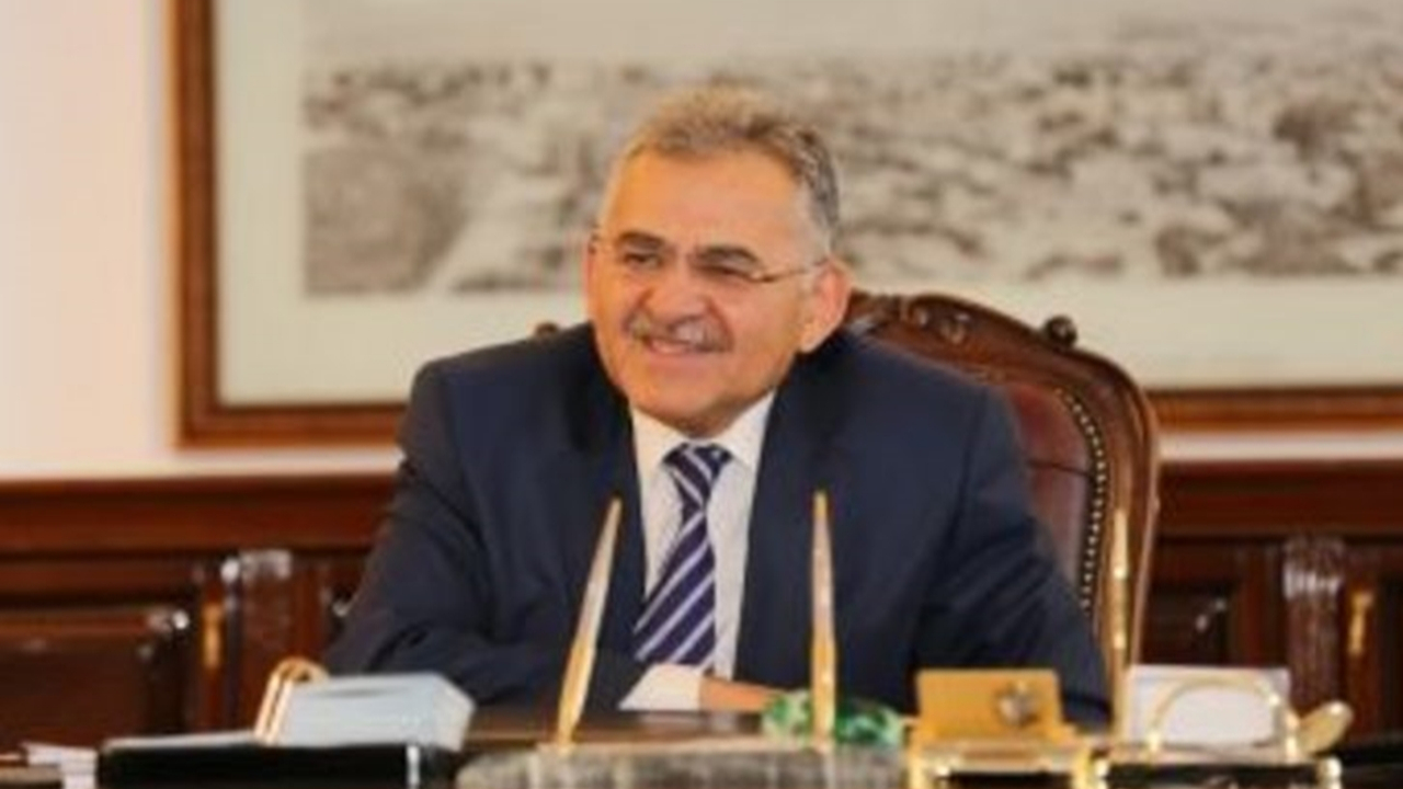 Kayseri'de Başkan Memduh Büyükkılıç'tan kandil mesajı