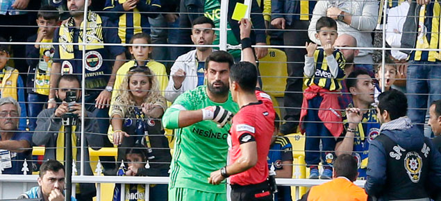 Fenerbahçe - Alanyaspor maçının hakemi Alper Ulusoy sınıfta kaldı