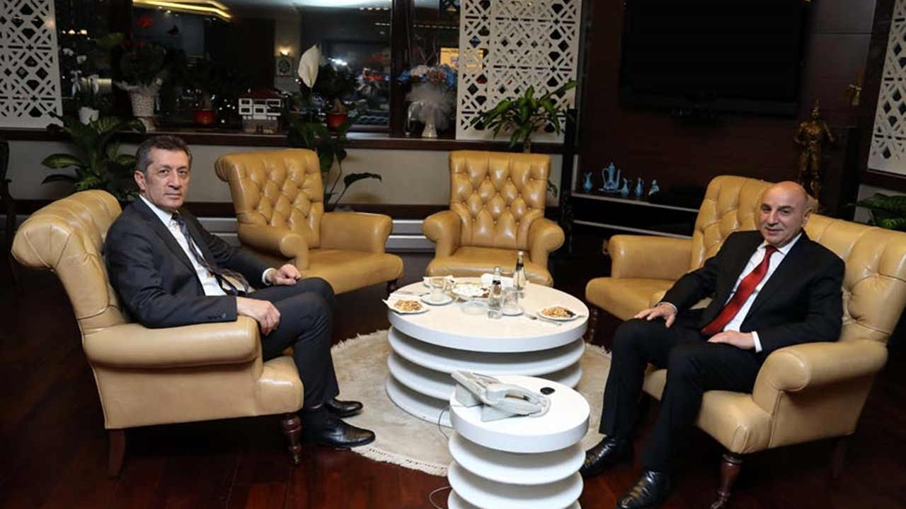 Ankara'da Bakan Ziya Selçuk’tan, Başkan Altınok’a tebrik ziyareti