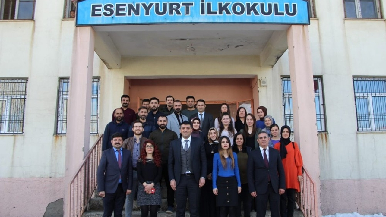 Hakkari'de Müdür Servet Canlı’dan okul ziyareti
