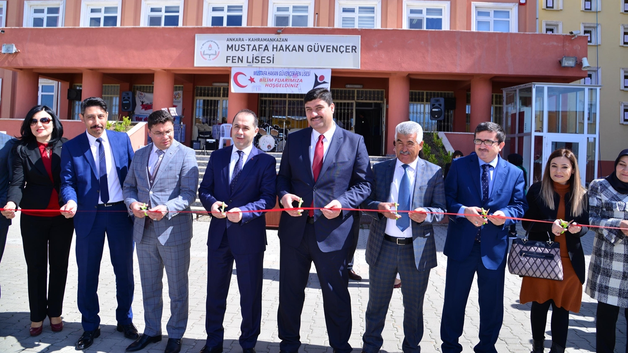 Başkan Oğuz liseli mucitlerle buluştu!