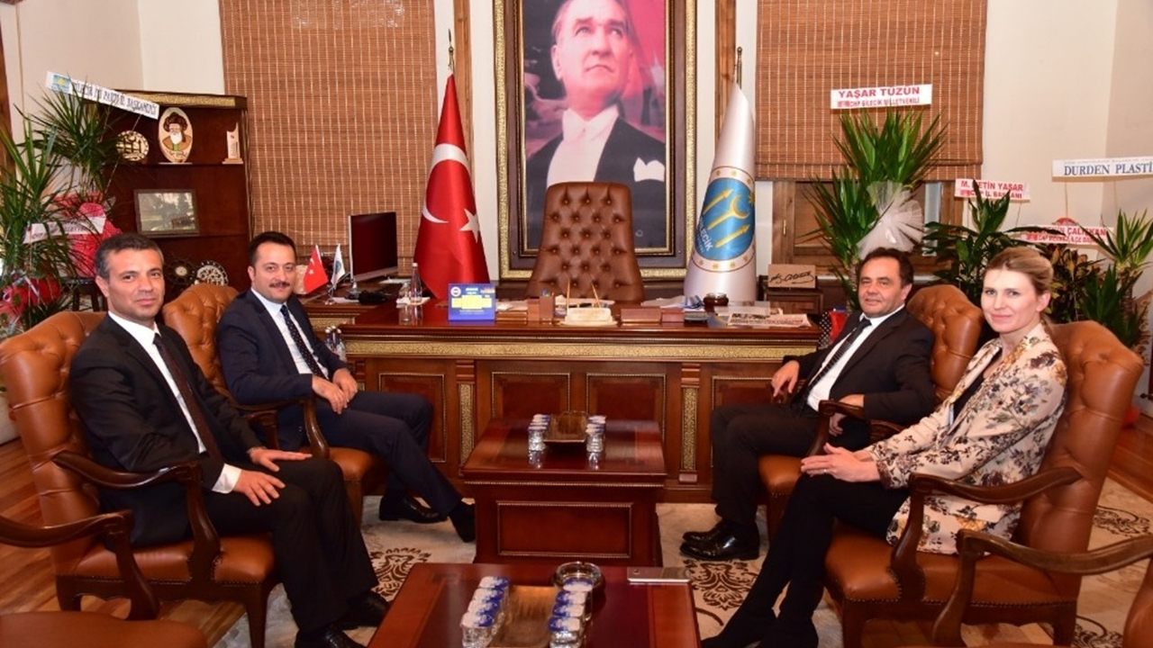 Bilecik'te Vali Bilal Şentürk, Başkan Şahin’i ziyaret etti
