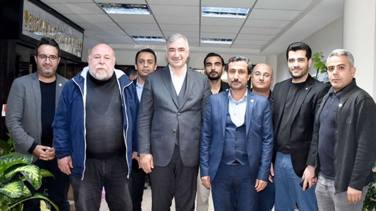 Adıyaman'da KGY Cemiyetinden Başkan İbrahim Yusuf Turanlı’ya hayırlı olsun ziyareti