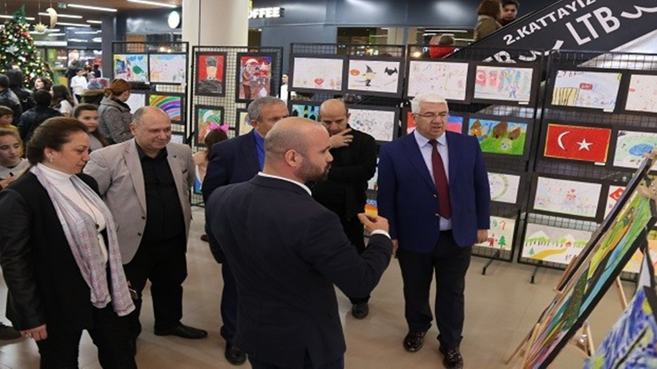 Tekirdağ'da Başkan Rasim Yüksel sergi açılışına katıldı