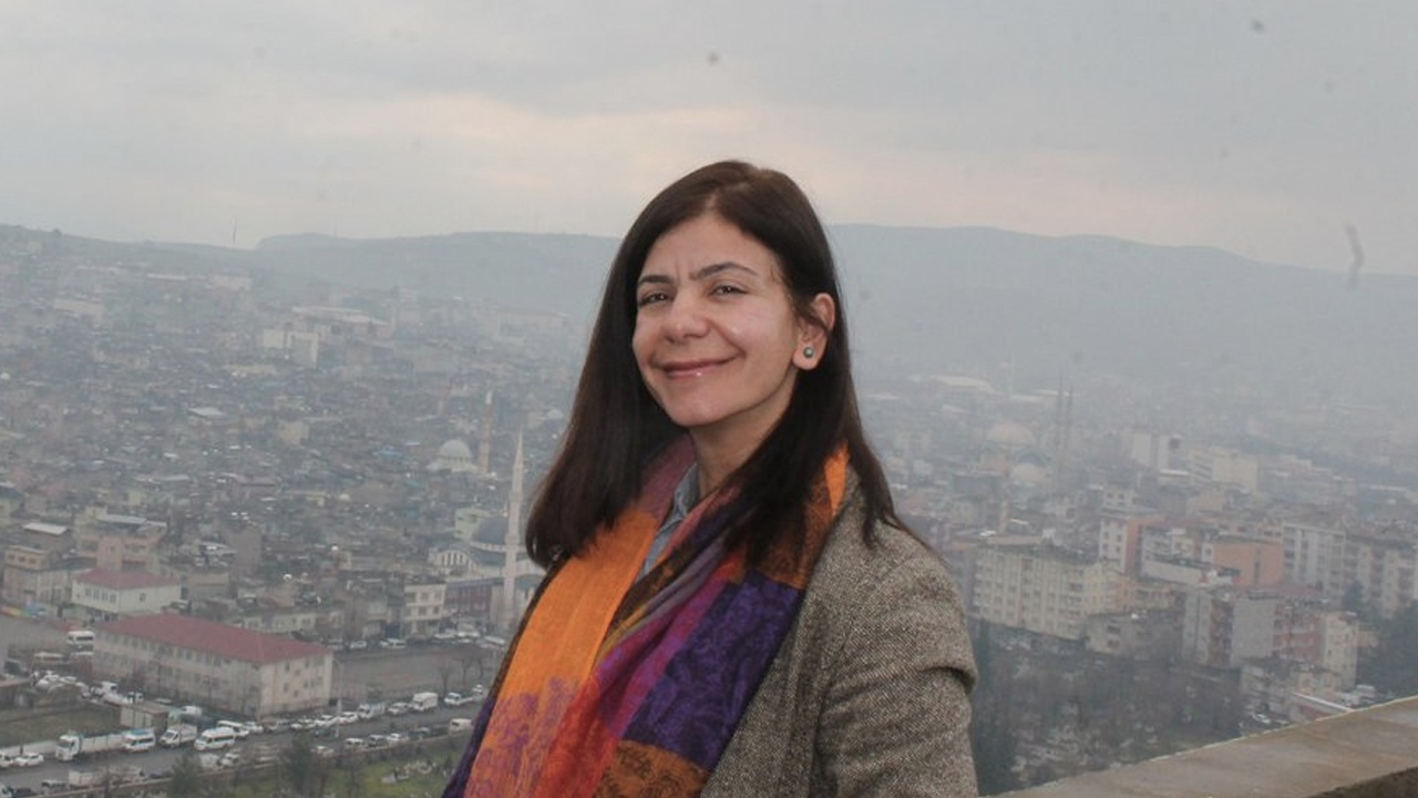 HDP'li başkanın ilk icraatı askerlerin suyunu kesmek oldu!