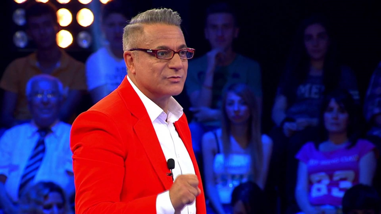 Mehmet Ali Erbil konserde hayranlarıyla buluştu!