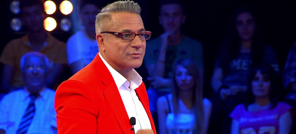 Mehmet Ali Erbil konserde hayranlarıyla buluştu!