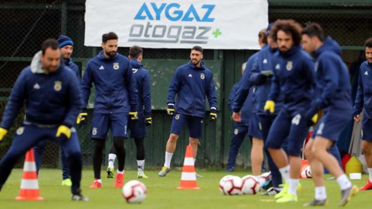 Fenerbahçe'de Tolga Ciğerci sürprizi!