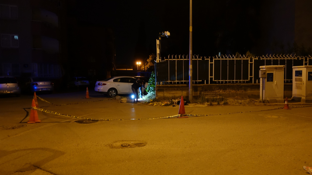 İzmir'de NATO lojmanlarına saldırı!