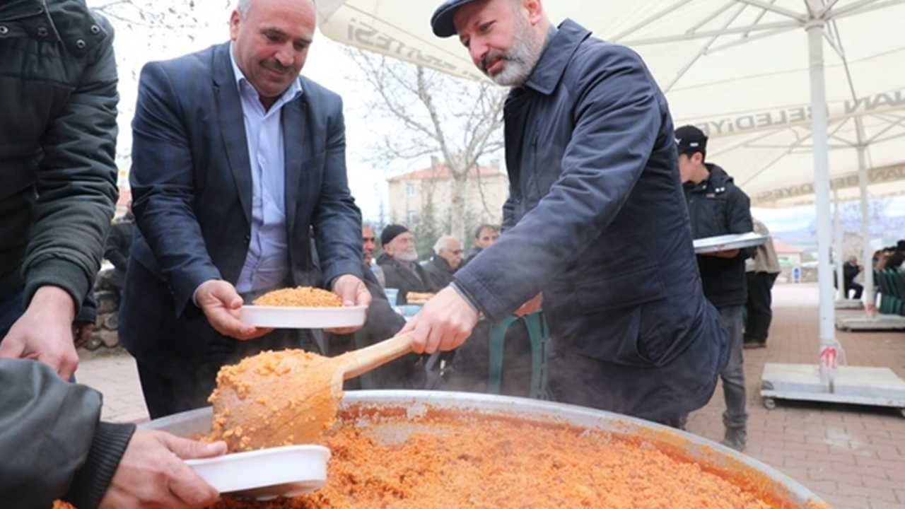 Kayseri'de Başkan Ahmet Çolakbayrakdar, ’Yağmur ve Şükür’ duasına katıldı