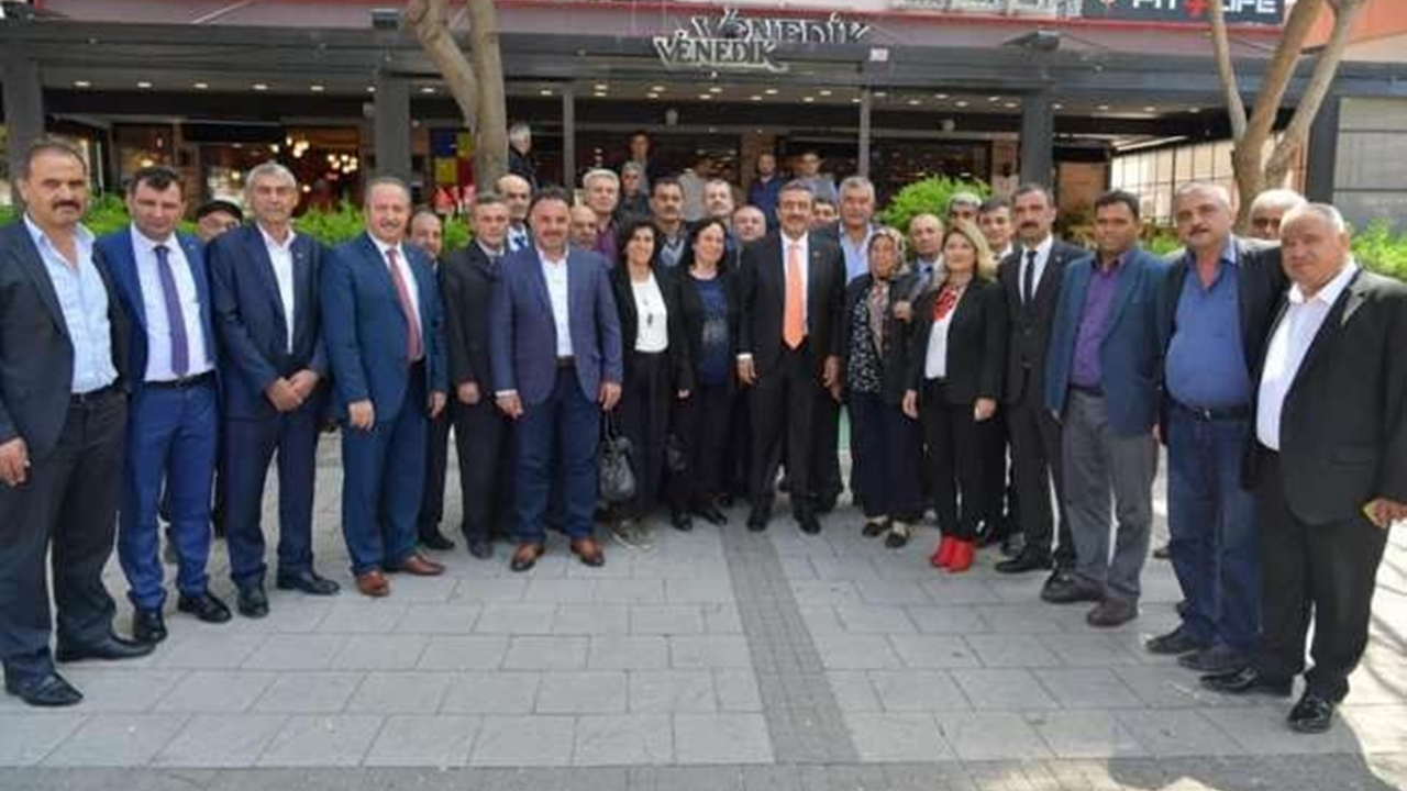 Adana'da Soner Çetin: "Çukurova’nın muhtarlarına gıptayla bakıyorlar"