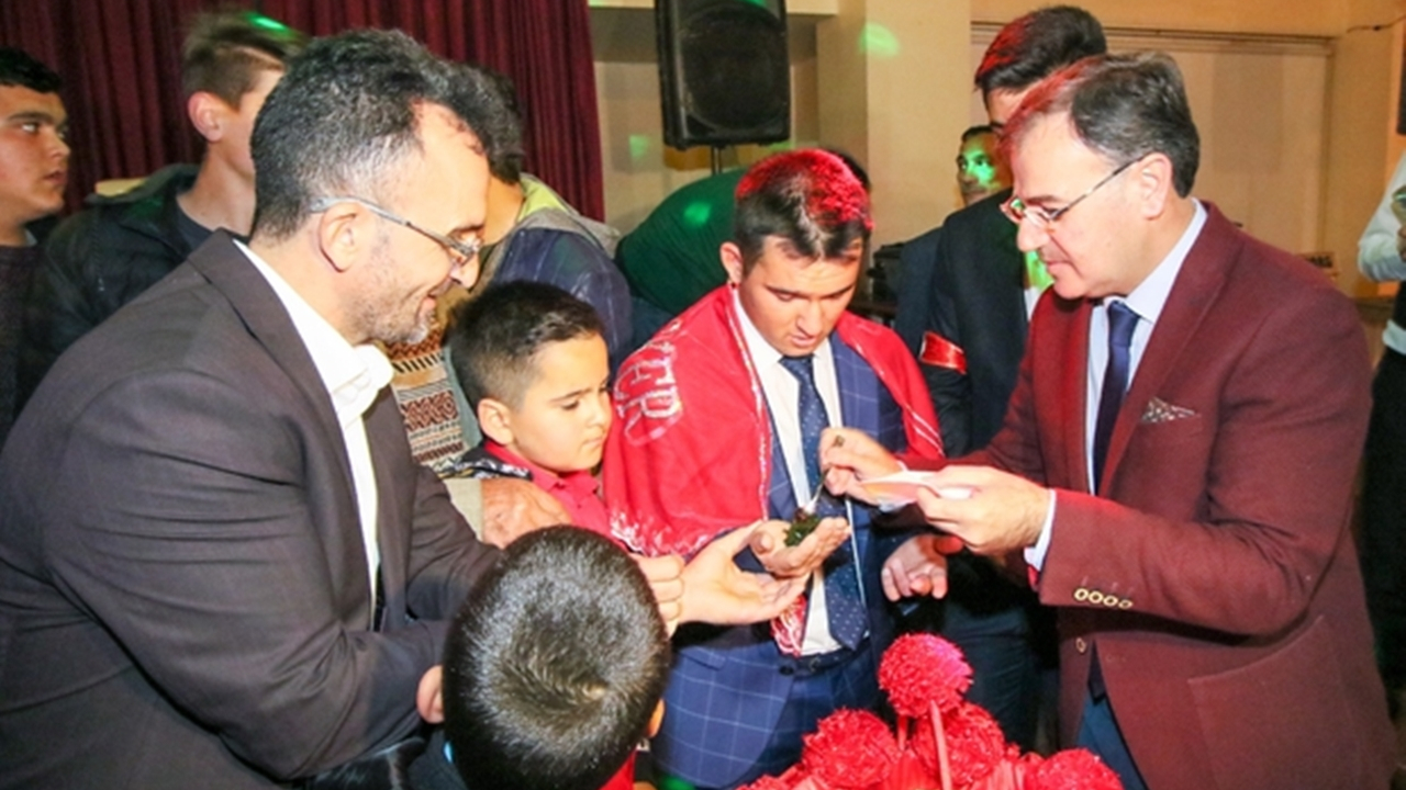 Kayseri'de Başkan Bilal Özdoğan, asker kınasına katıldı