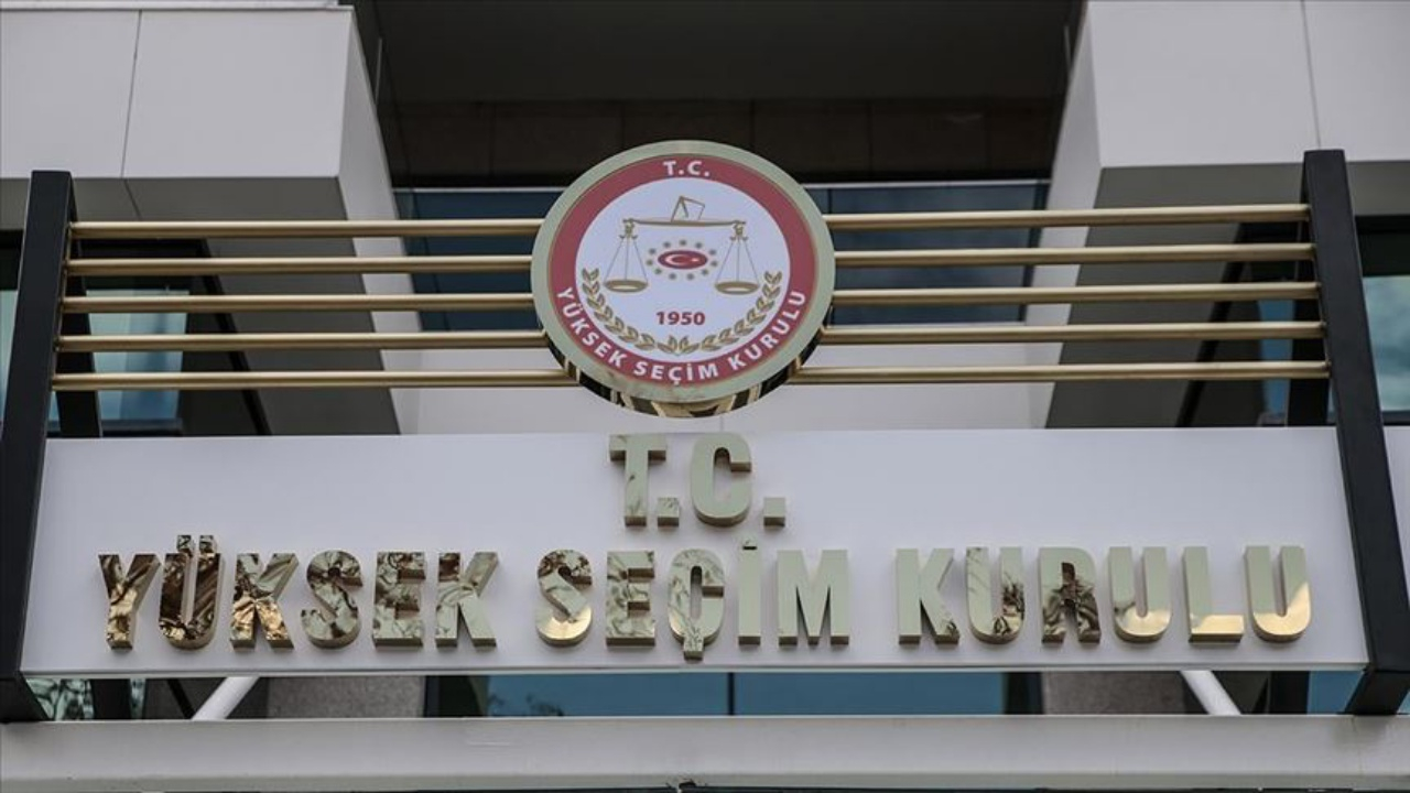 YSK, AK Parti'nin itirazı için toplandı!