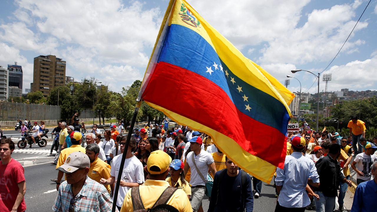 Venezuela'da elektrik krizi sürüyor...