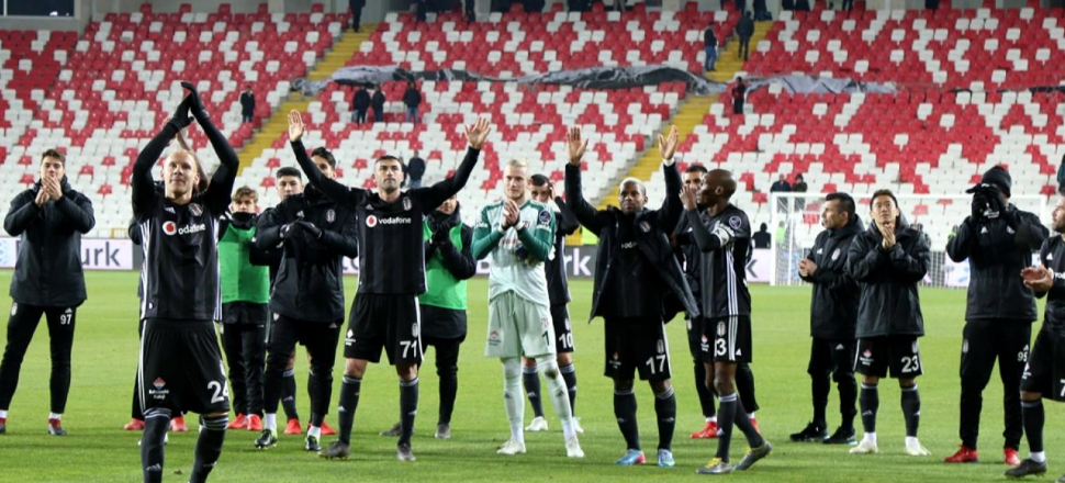 Beşiktaş sessiz sedasız zirveye yürüyor!
