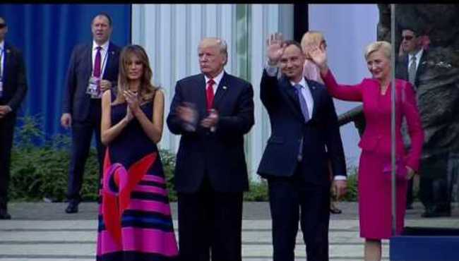 ABD Başkanı Trump'a şok! Eli yine havada kaldı